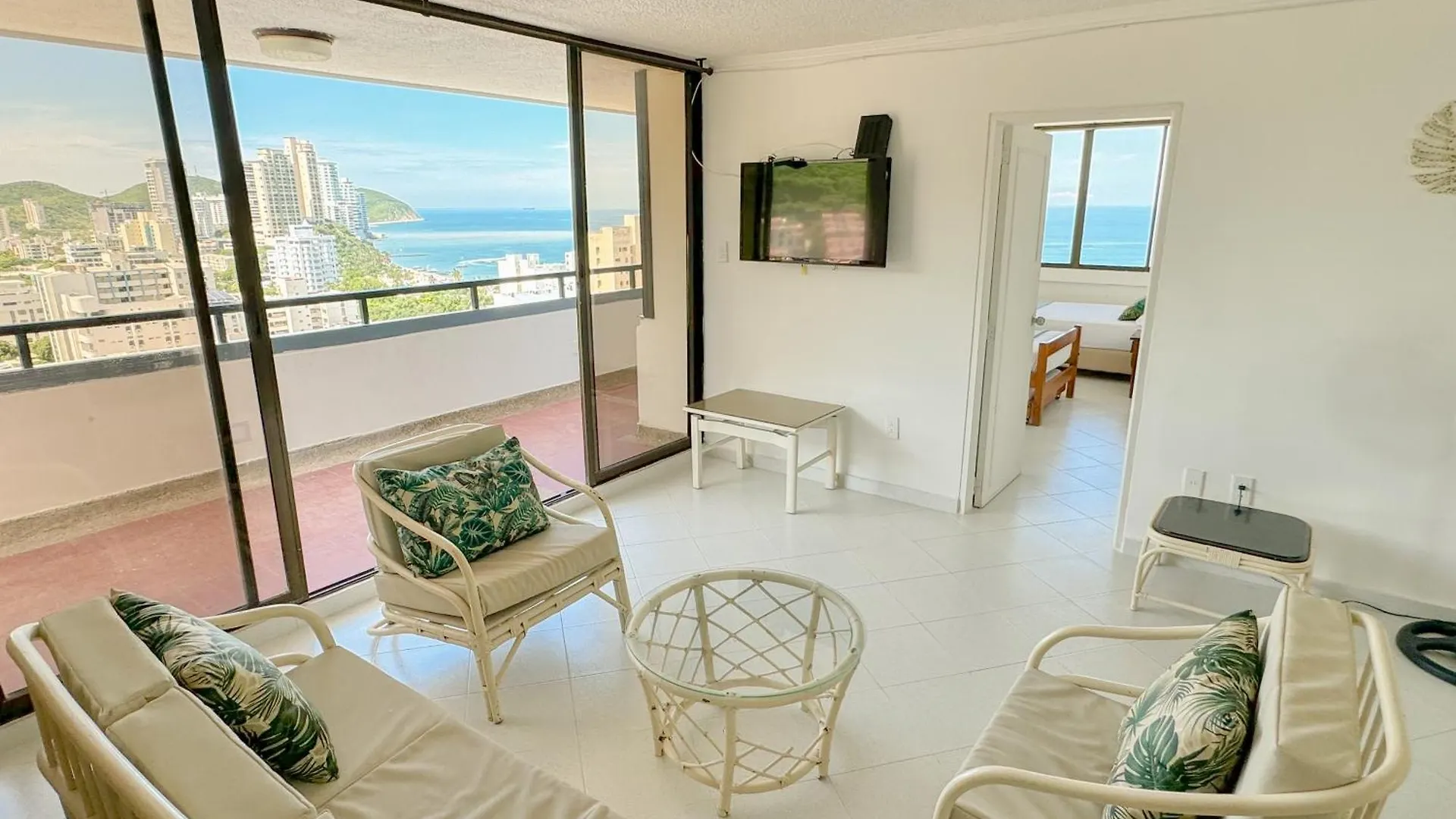 Apartamentos internacional Rodadero con piscina - Bedviajes Santa Marta