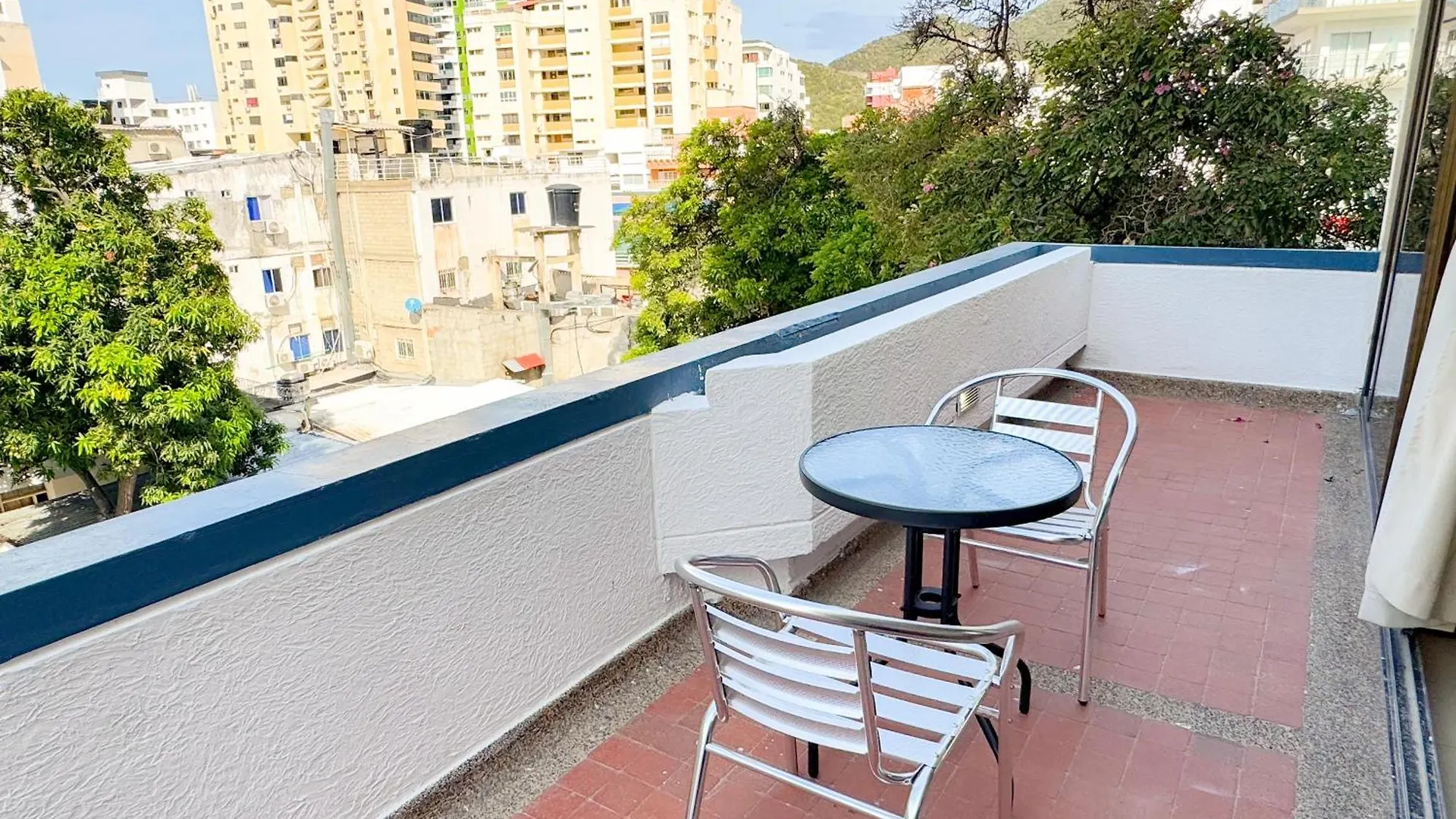 Apartamentos internacional Rodadero con piscina - Bedviajes Santa Marta