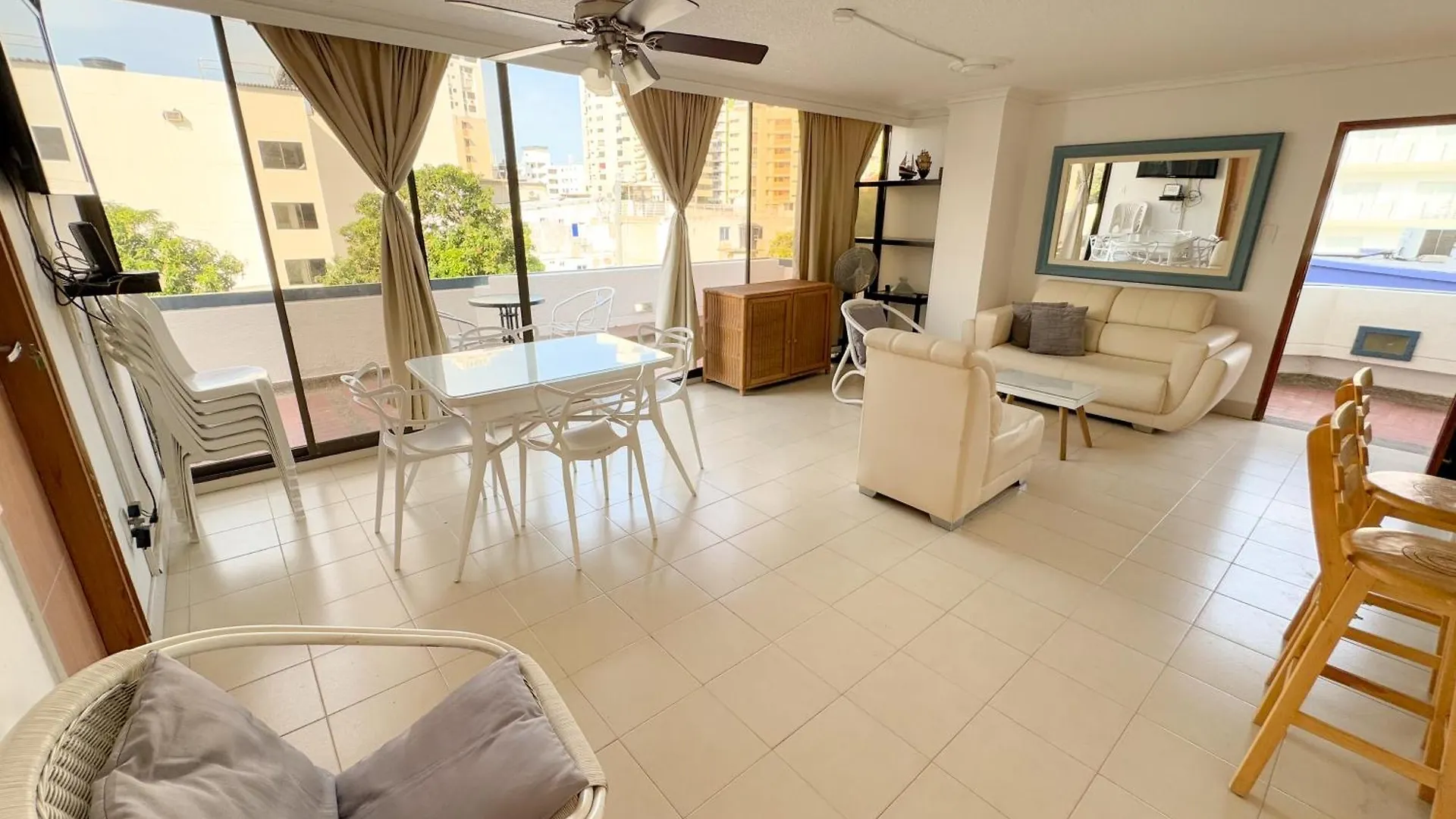 Apartamentos internacional Rodadero con piscina - Bedviajes Santa Marta  0*, Santa Marta (Magdalena)
