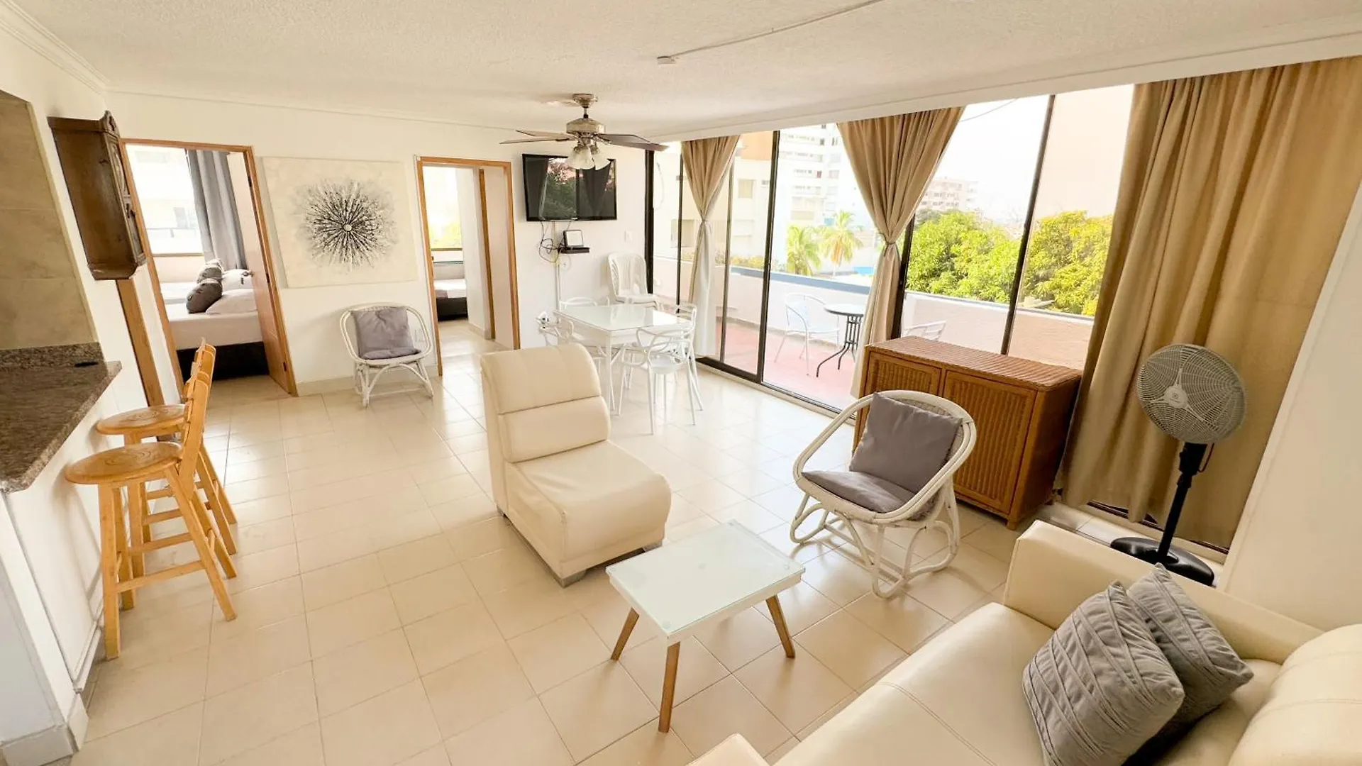 Apartamentos internacional Rodadero con piscina - Bedviajes Santa Marta  0*, Santa Marta (Magdalena) Colombia