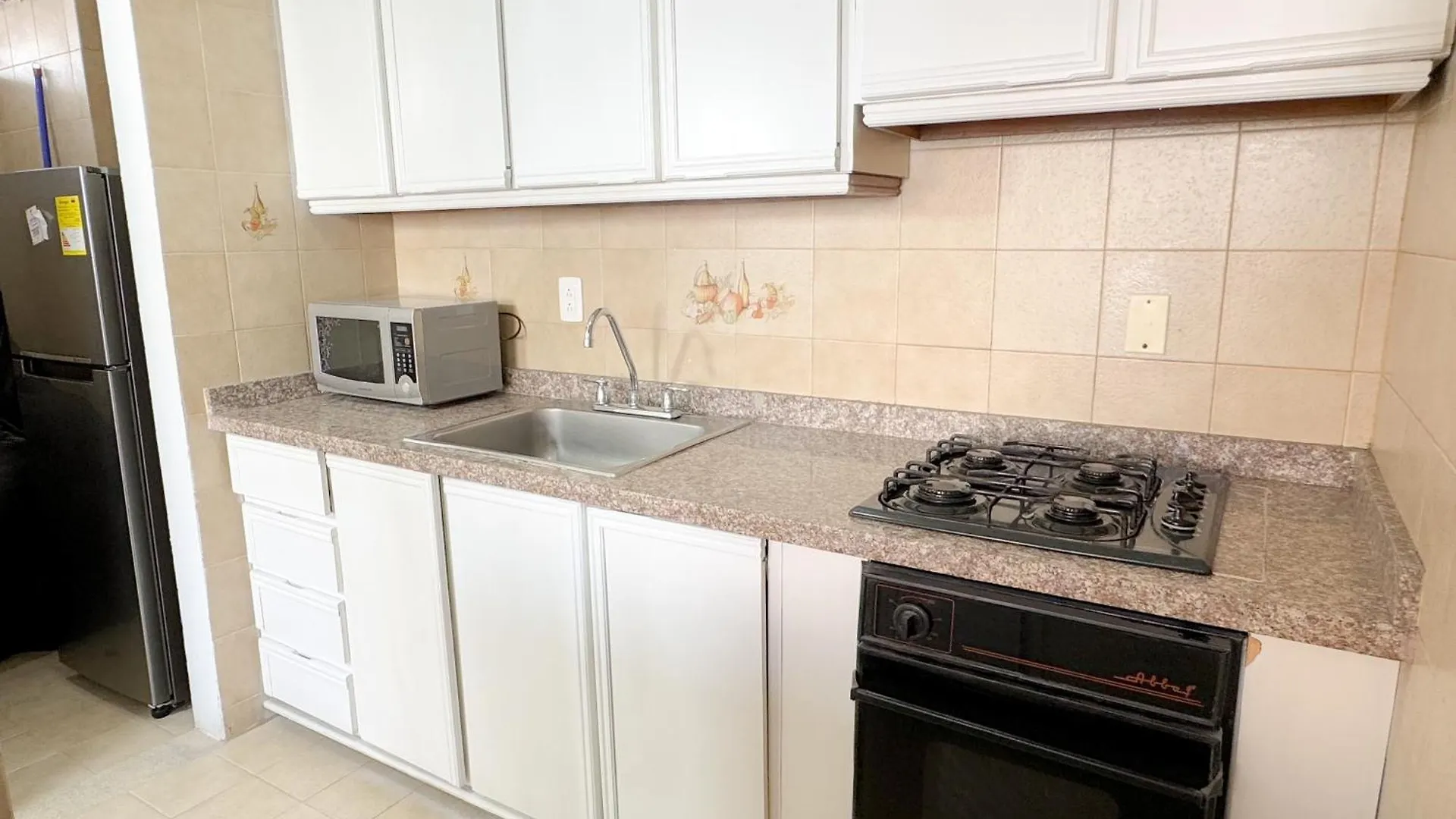 Apartamentos internacional Rodadero con piscina - Bedviajes Santa Marta  Colombia