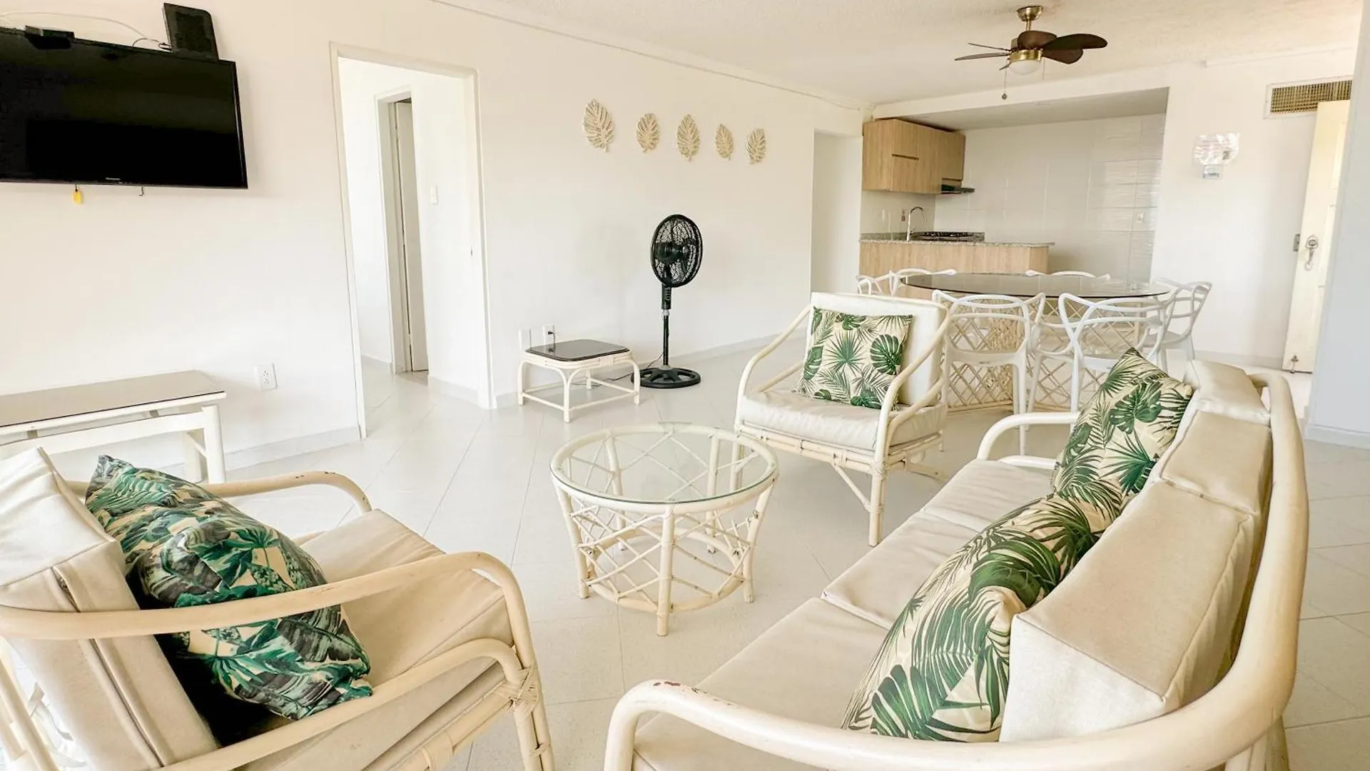 Apartamentos Centro In Rodadero - By Bedviajes Santa Marta  Colômbia